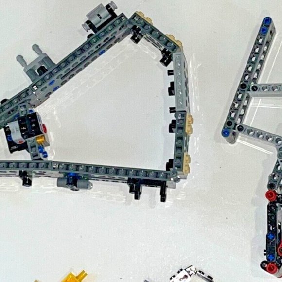 Large LEGO Lot – Star Wars + Fortnite HUGE  Lot Star Wars Bin Brickmaster Bionicle Red tub Mixed Parts MINIFIGURES